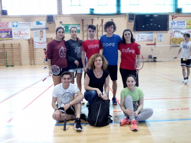 Cope_badminton_squadra_conProfe